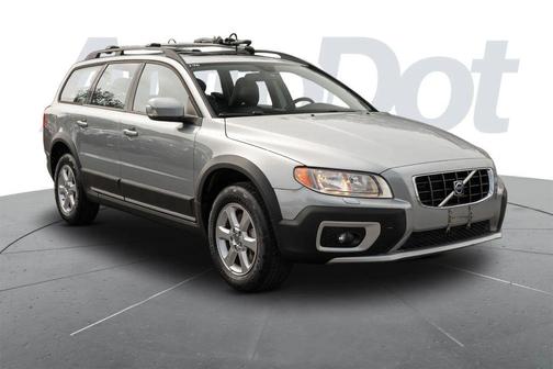 Electric Silver Metallic 2008 Volvo XC70 3.2