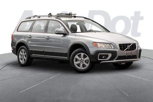 Electric Silver Metallic 2008 Volvo XC70 3.2