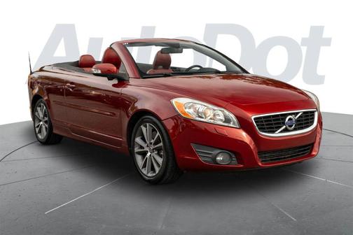 Flamenco Red Metallic 2011 Volvo C70 T5