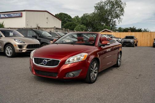 Flamenco Red Metallic 2011 Volvo C70 T5