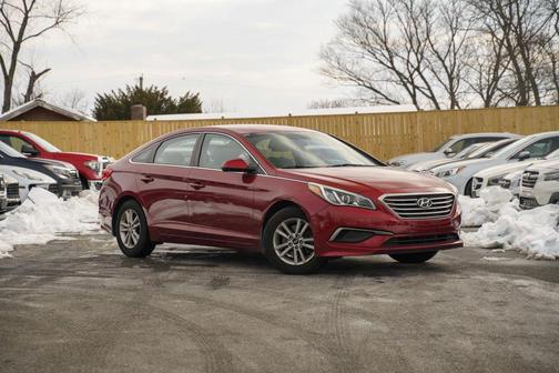 2016 Hyundai SONATA SE