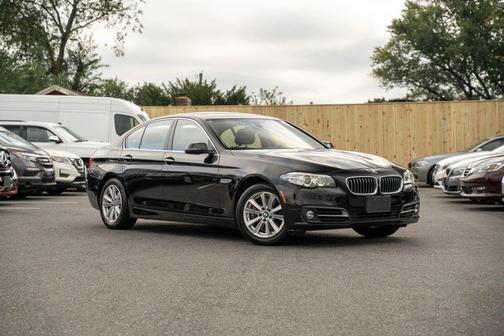 2015 BMW 528 528i Sedan 4D