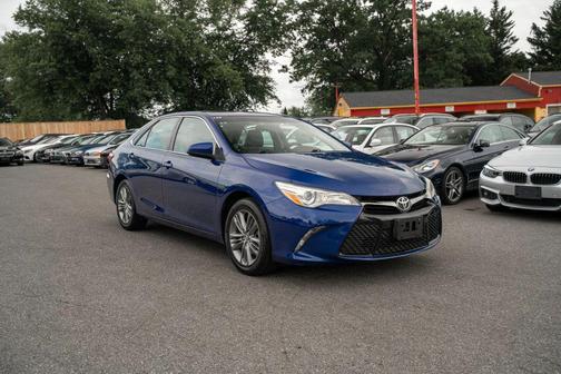 Blue Crush Metallic 2015 Toyota Camry SE