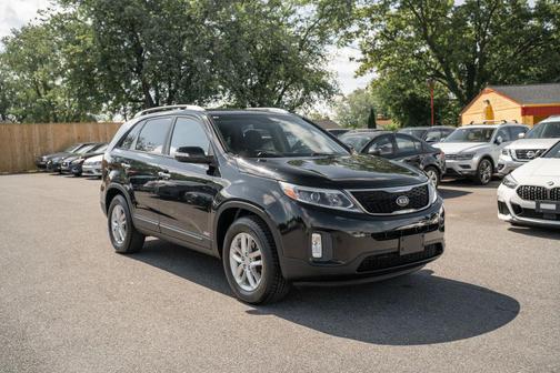 Ebony Black 2014 Kia Sorento LX
