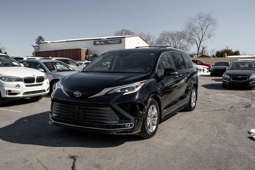 2021 Toyota Sienna Platinum