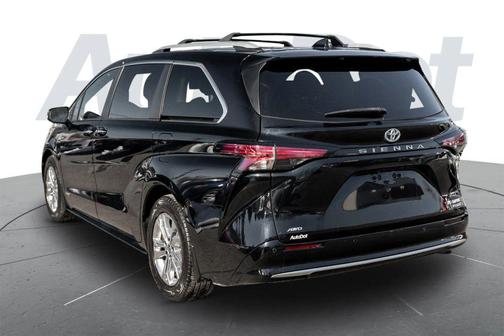 2021 Toyota Sienna Platinum