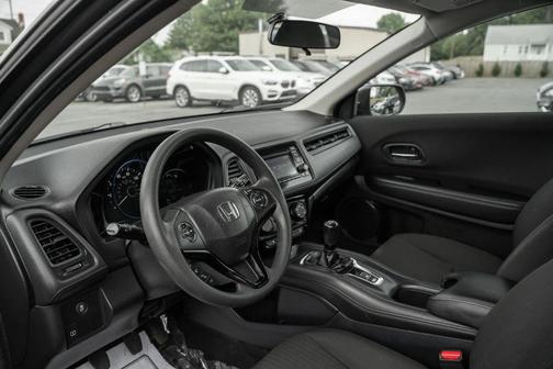 Modern Steel Metallic 2016 Honda HR-V LX