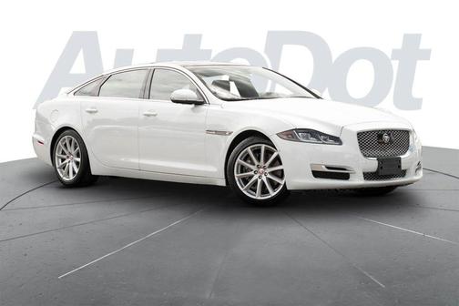 Polaris White 2017 Jaguar XJ XJL Portfolio