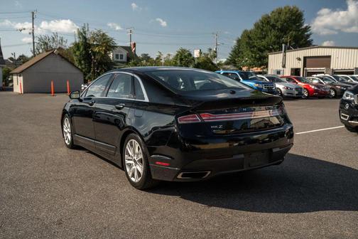 2016 Lincoln MKZ Base