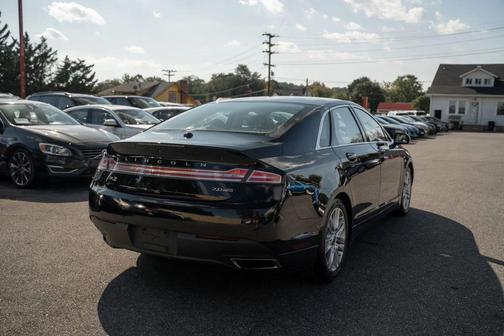2016 Lincoln MKZ Base