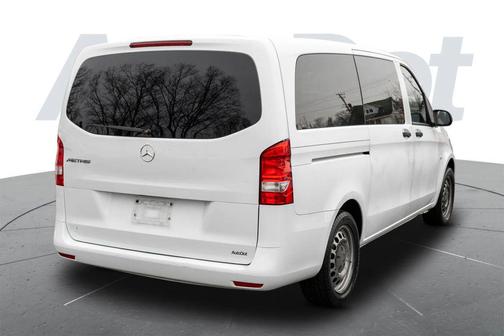 2017 Mercedes-Benz Metris Base