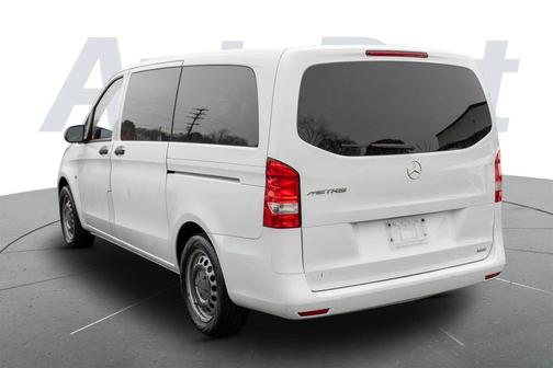 2017 Mercedes-Benz Metris Base