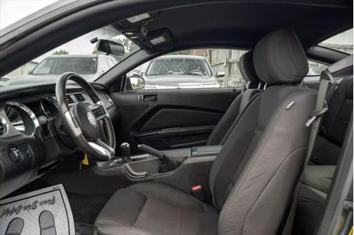 2013 Ford Mustang V6