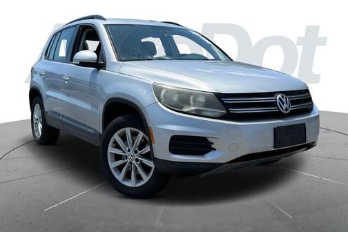 Reflex Silver Metallic 2017 Volkswagen Tiguan Limited 2.0T S