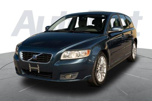 2010 Volvo V50 2.4i Sport Wagon 4D