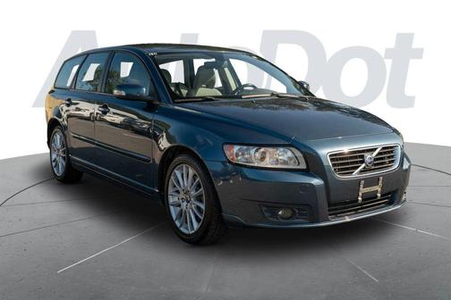 2010 Volvo V50 2.4i Sport Wagon 4D
