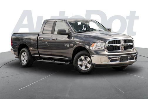 Granite Crystal Metallic Clearcoat 2017 RAM 1500 SLT