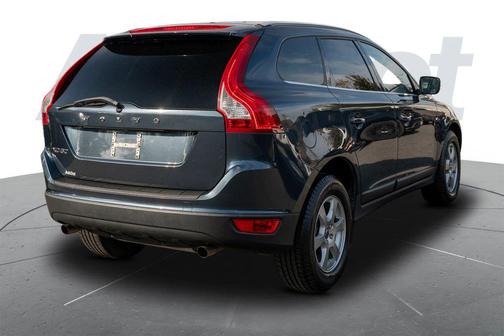 Savile Gray Metallic 2011 Volvo XC60 3.2