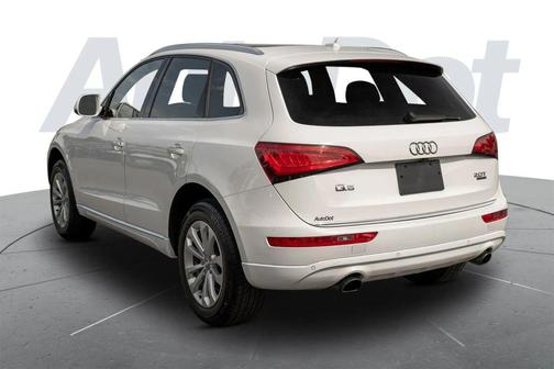 White 2016 Audi Q5 2.0T Premium Plus