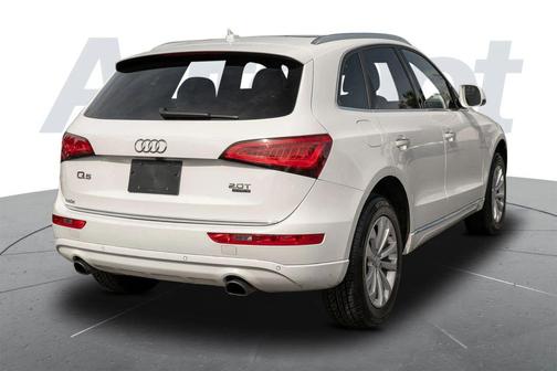 White 2016 Audi Q5 2.0T Premium Plus
