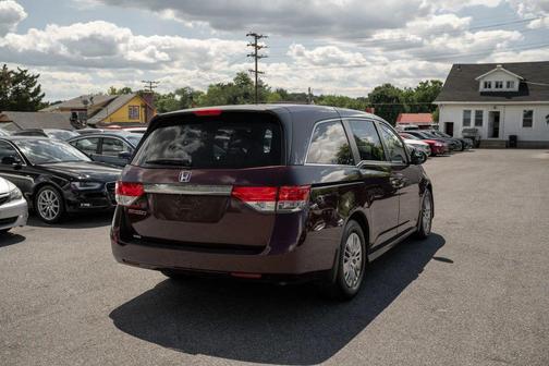 Burgundy 2014 Honda Odyssey LX