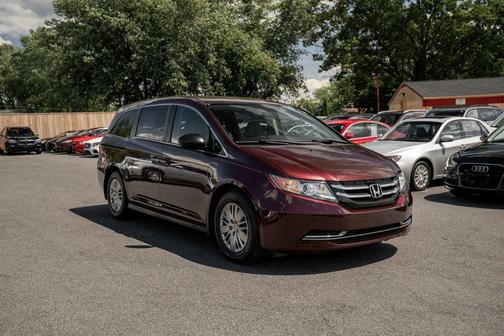 Burgundy 2014 Honda Odyssey LX