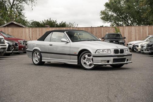Titan Silver 1998 BMW M3 Base