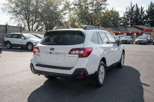 2018 Subaru Outback 2.5i Premium