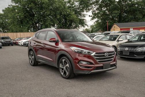 Ruby Wine 2016 Hyundai TUCSON Limited