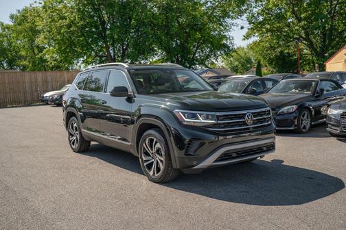Racing Green Metallic 2021 Volkswagen Atlas 2.0T SEL