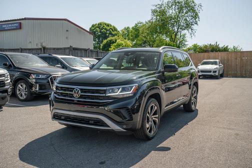 Racing Green Metallic 2021 Volkswagen Atlas 2.0T SEL