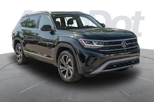 Racing Green Metallic 2021 Volkswagen Atlas 2.0T SEL