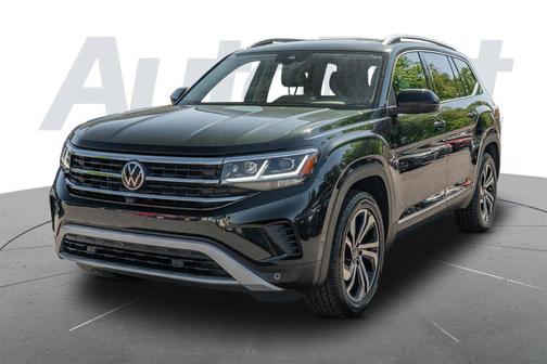 Racing Green Metallic 2021 Volkswagen Atlas 2.0T SEL
