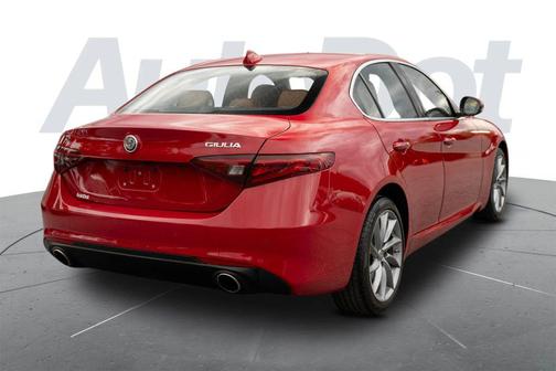 Alfa Rosso 2020 Alfa Romeo Giulia Base