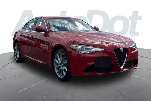 Alfa Rosso 2020 Alfa Romeo Giulia Base
