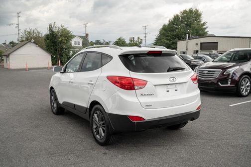 2015 Hyundai TUCSON SE