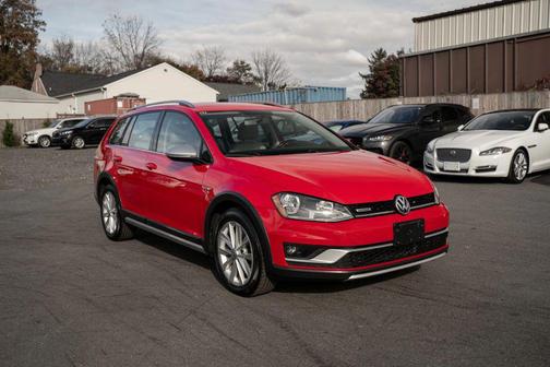2017 Volkswagen Golf Alltrack TSI S