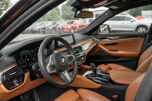 Carbon Black Metallic 2019 BMW M550 i Xdrive