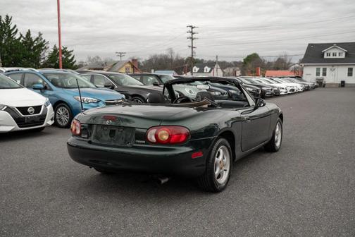 1999 Mazda MX-5 Miata Convertible 2D