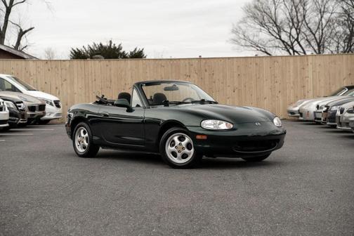 1999 Mazda MX-5 Miata Convertible 2D