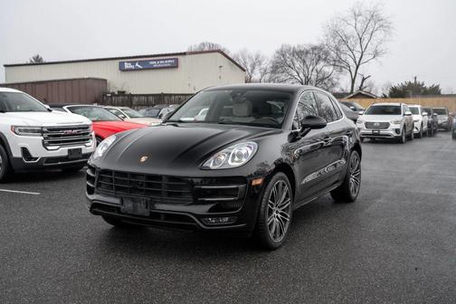 2018 Porsche Macan Turbo
