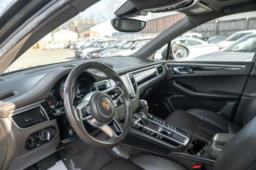 2018 Porsche Macan S
