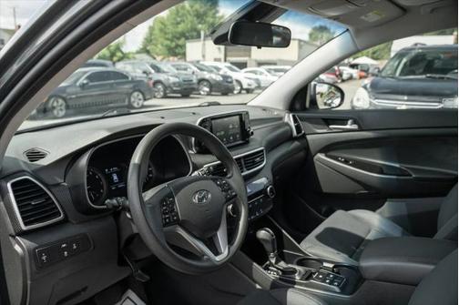 2019 Hyundai TUCSON SE