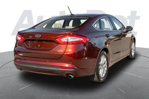 Burgundy 2016 Ford Fusion SE