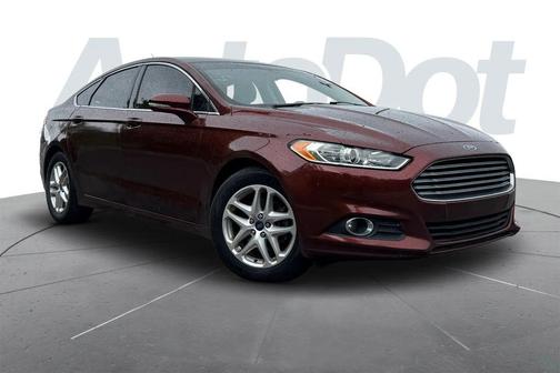 Burgundy 2016 Ford Fusion SE