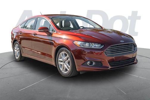 Burgundy 2016 Ford Fusion SE