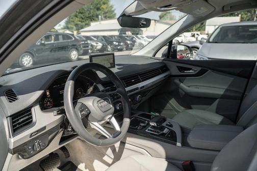 Gray 2019 Audi Q7 45 Premium Plus