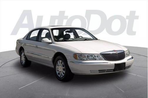 2002 Lincoln Continental Sedan 4D