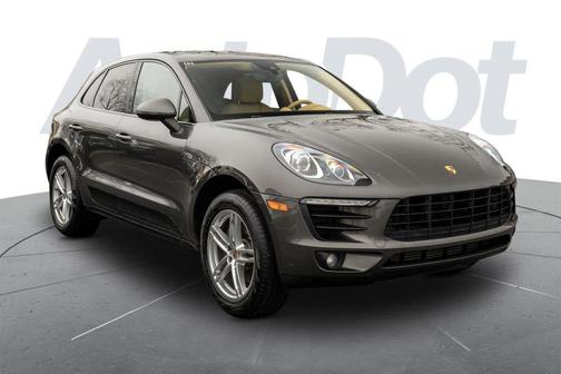 2017 Porsche Macan Sport Utility 4D