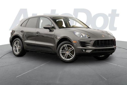 2017 Porsche Macan Sport Utility 4D